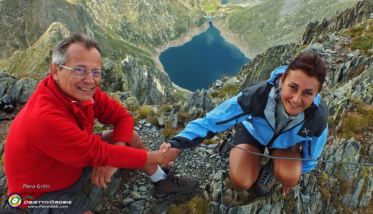 02 Dalle vetta del Monte Aga vista a picco sul Lago del Diavolo.JPG